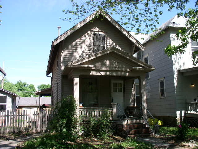 Building Photo - 1114 Connecticut St Rental