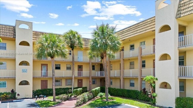 Photo - 8345 Sunrise Lakes Blvd Unit 306