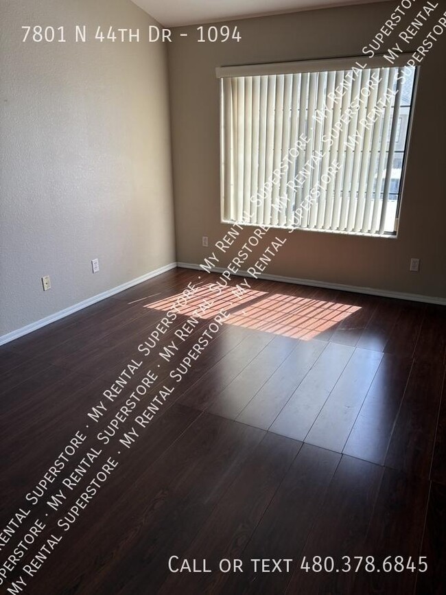 Photo - 7801 N 44th Dr