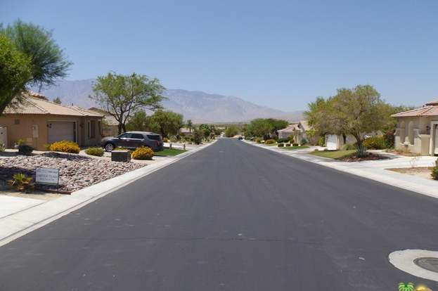 Photo - 64337 Pyrenees Ave