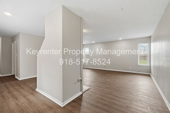 Photo - 6506/6508 E 90th St Duplex Unit 6506