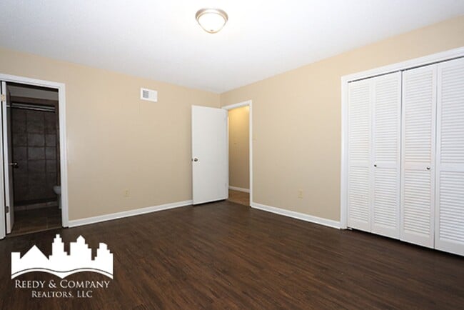 Photo - Welcome to 3132 Rosebay!