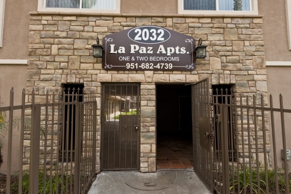 Photo - La Paz Apartments