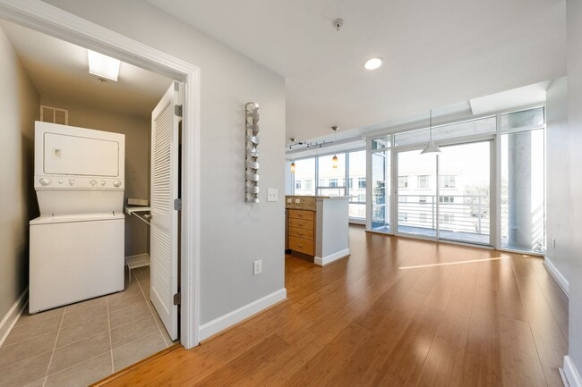 Photo - Light filled 1 bed/ 1 bath condo with balcony minutes to downtown Chapel Hill