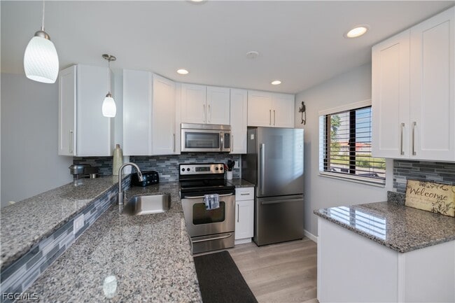 Photo - 4790 S Cleveland Ave Unidad 2105