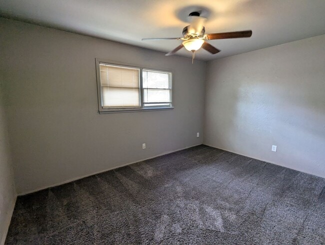 Photo - 535 42nd St Unidad B