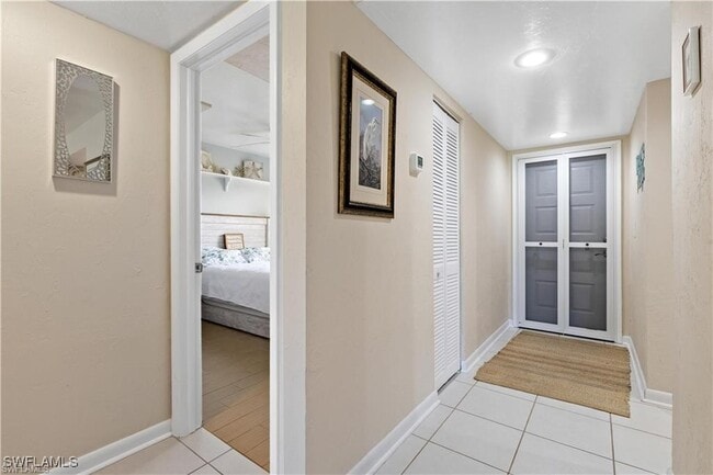 Building Photo - 8445 Charter Club Cir Unit 3