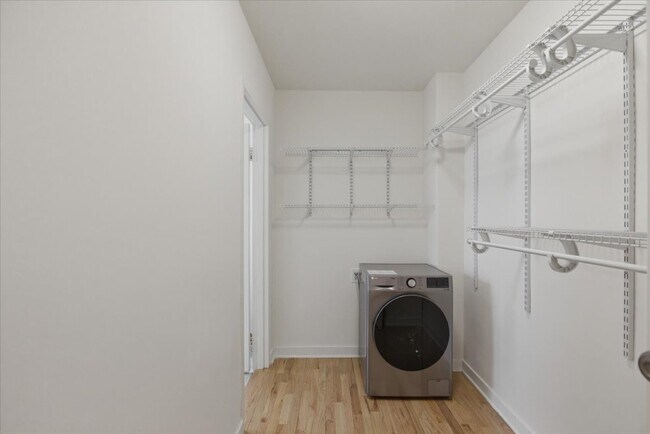 Photo - 5630 North Sheridan-S1109 Unidad S1109