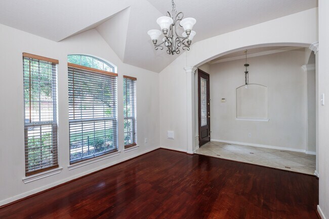 48 Pebble Beach Ct