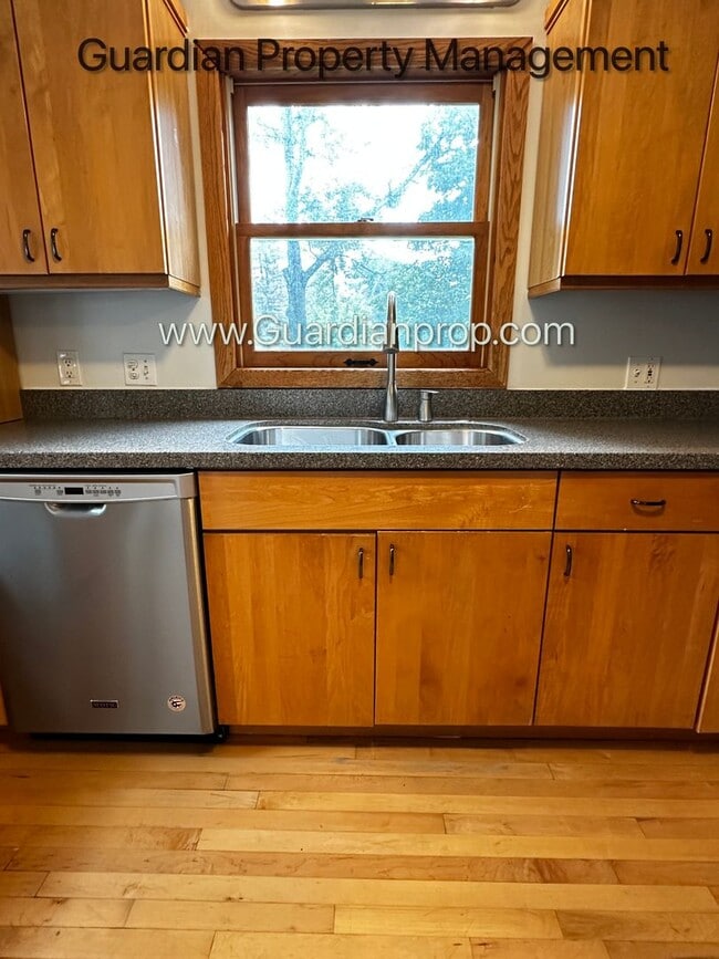 Photo - 16720 Excelsior Blvd