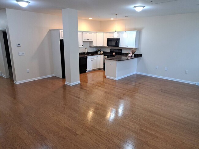 Photo - 200 State St