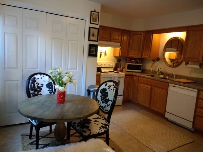 Photo - 22 Independence Blvd Unidad 3
