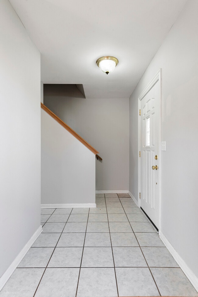 Photo - 1093 Symphony Dr