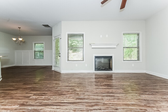 Photo - 1020 Allegiance Dr