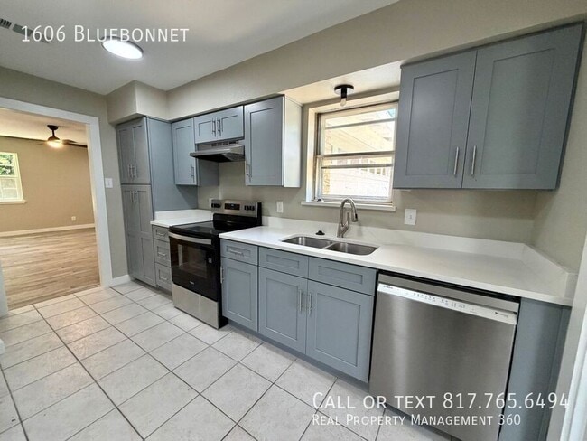 Photo - 1606 Bluebonnet-