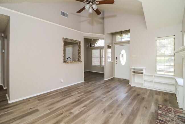 8409 Tallahassee Ln