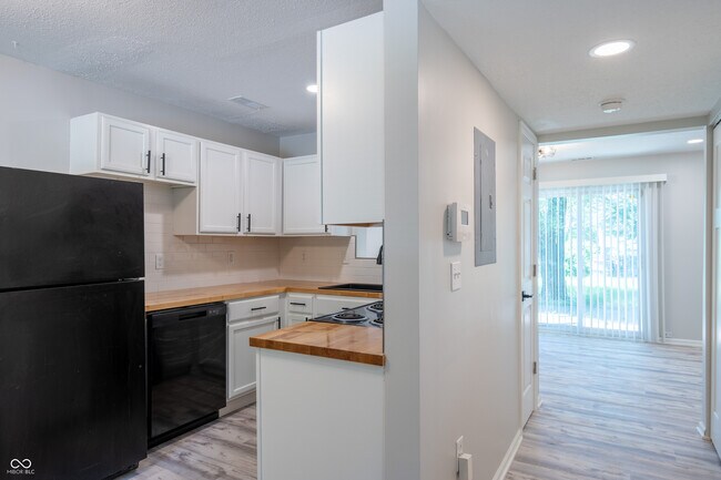 Photo - 1309 S Senate Ave