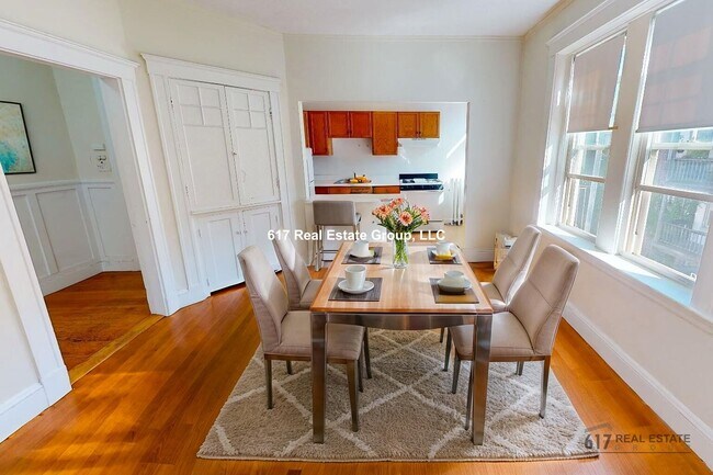 Photo - 1788 Beacon St Unidad 6