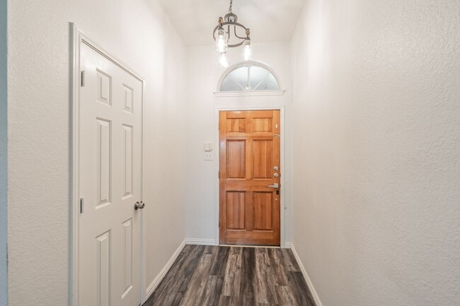 1214 Hardisty Dr