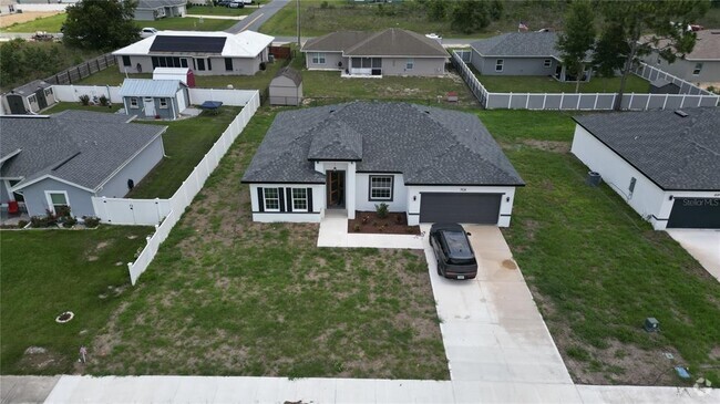 Building Photo - 701 Marion Oaks Trail Rental