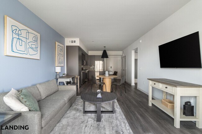 Photo - 2060 Experience Ave Unidad 121