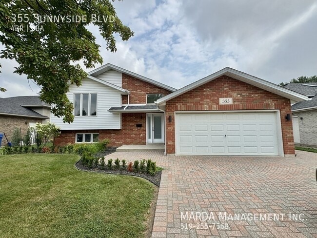 Photo - BEAUTIFUL NEWLY RENOVATED 4 BED/2 BATH HOME IN LASALLE + UTILITIES