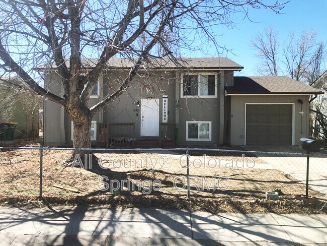 Photo - 342 Iris Dr House