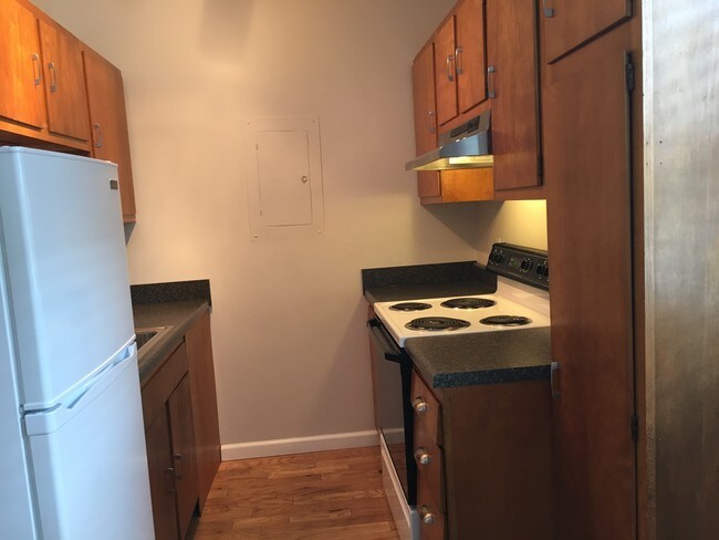 Photo - 2223 Laurel Ave Unit 2