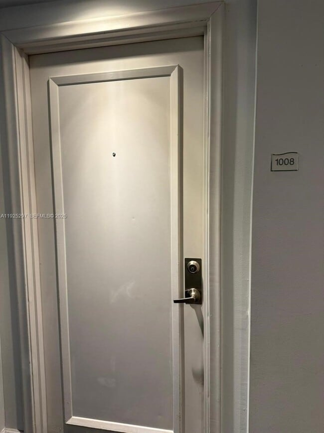 Building Photo - 18800 NE 29th Ave Unit 1008