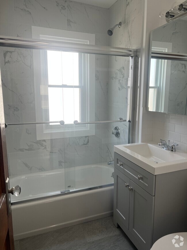 Building Photo - 50 Stonington St Unit 1 Rental