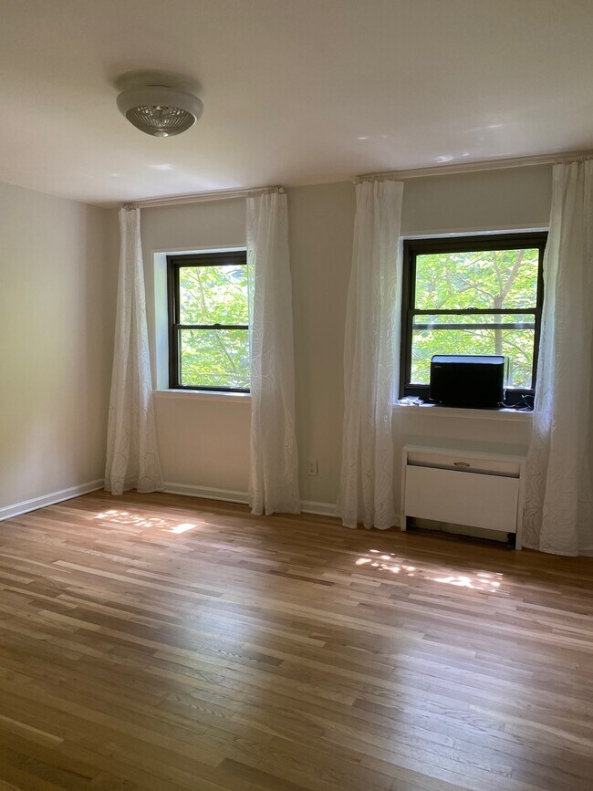 Photo - 501 Linwood Dr Unit 2 BEDS