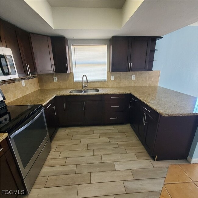 Photo - 421 Hancock Bridge Pkwy