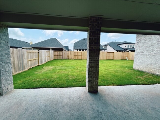 Photo - 5406 Holly Holw Ln