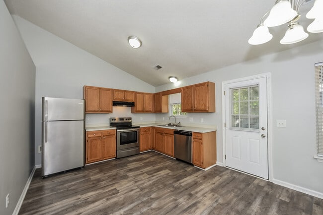 Photo - 419 Old Plantation Dr