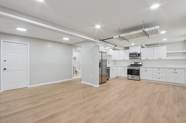 Photo - 2534 N Farwell Ave