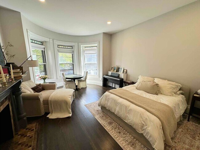 Photo - 112 Pinckney St Unit 15