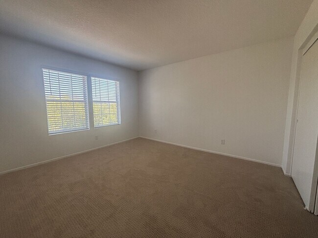 Photo - Bright 2 Bedroom Condo in Oceanside!