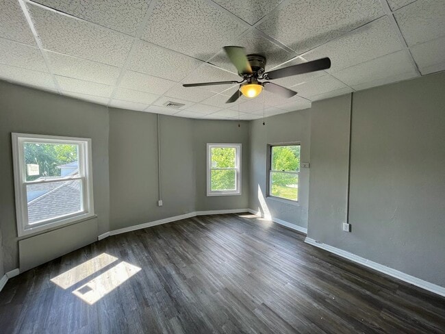 Building Photo - 117 Crawford Ave Unit 3