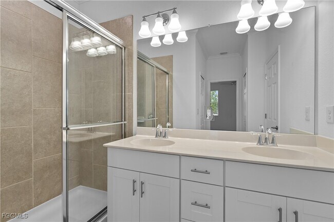 Building Photo - 12572 Westhaven Way