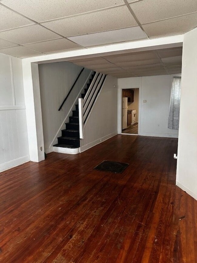 Building Photo - 3 bedroom 1 bathroom York, PA Rental
