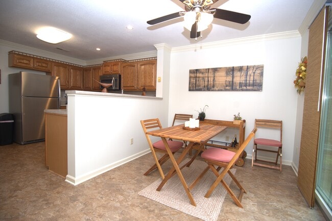 Photo - 63 Poplar Ct Ln