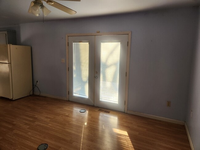 Photo - 137 N Elizabeth St