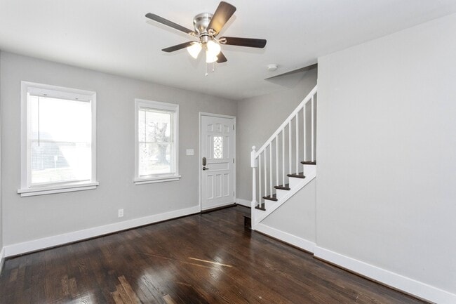 Photo - 7704 Gough St