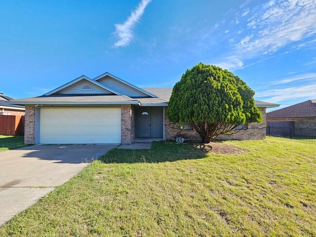 Building Photo - 1507 Nina Dr