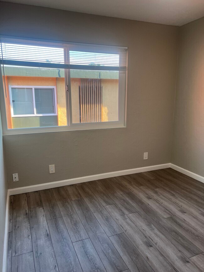 Photo - 2124 90th Ave