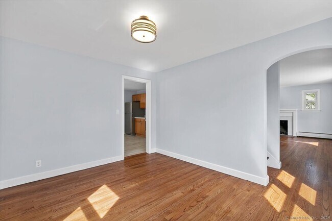 Photo - 119 Sunnyside Ct