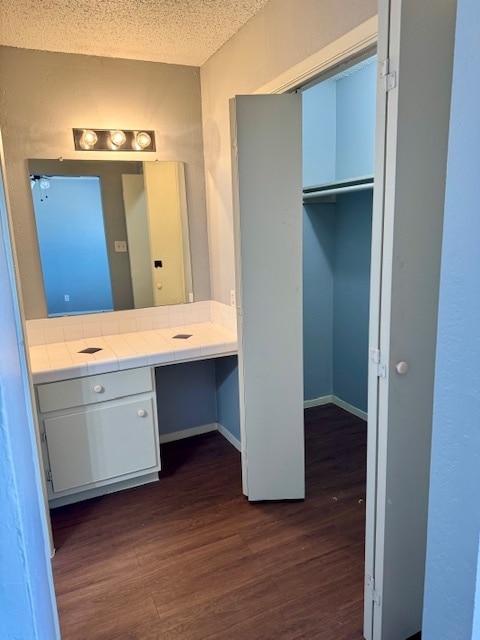 Vanity and Dressing room