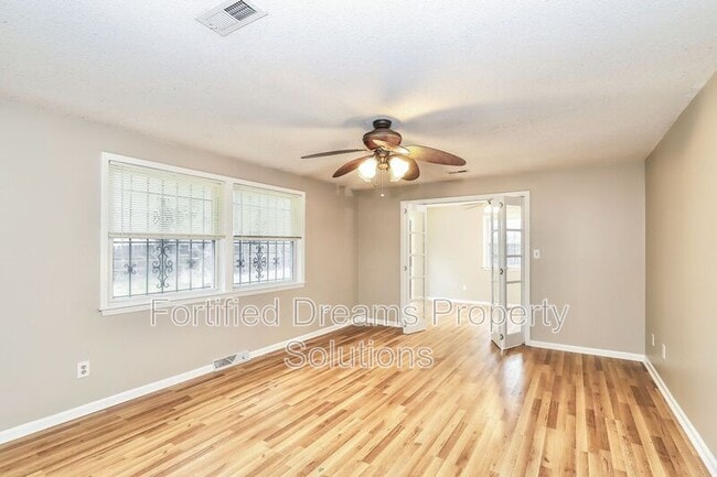 Photo - 2204 Celeste Ct