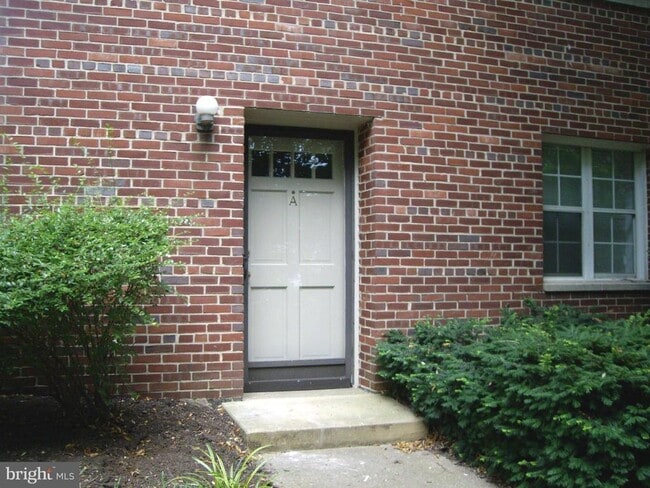 Photo - 1336 N Ode St Unit A