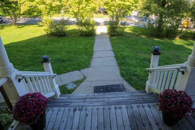 Photo - 48 Dennison Ave Unit #3